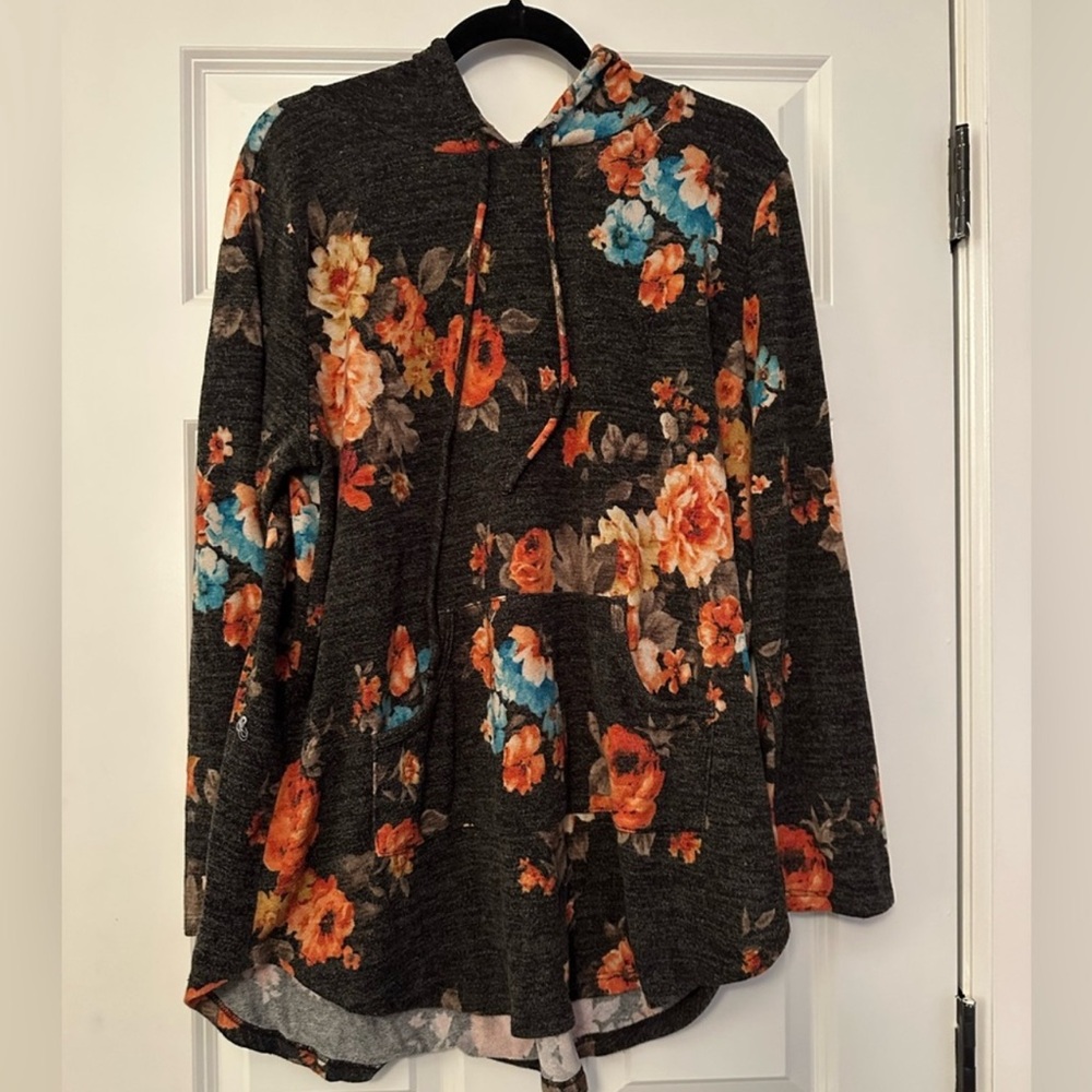 Floral Women's Knit Hooded Top- Size 3X